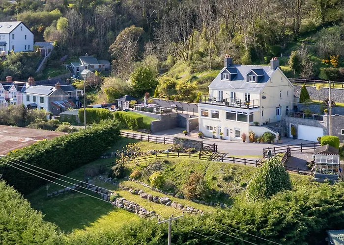 Pendine Sands Edith Villas - A Luxury Seaside Home With Beautiful Sea Views